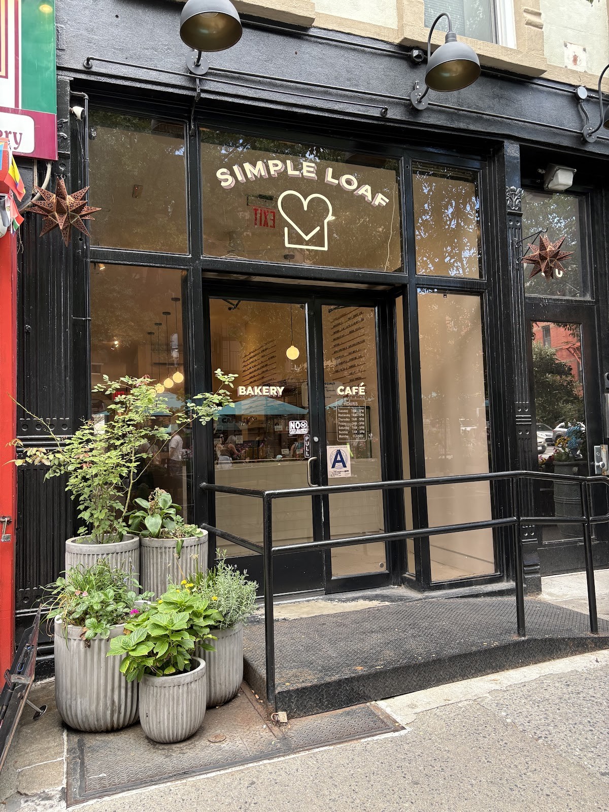 Simple Loaf Bakehouse: the place