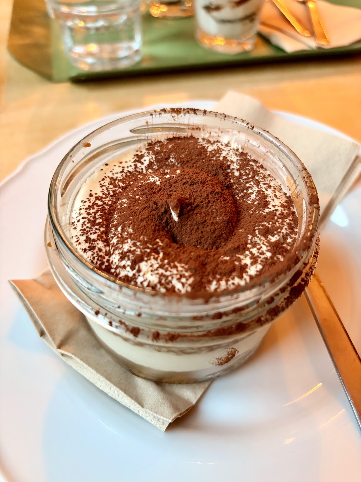 CHUTNEJ: food & drinks