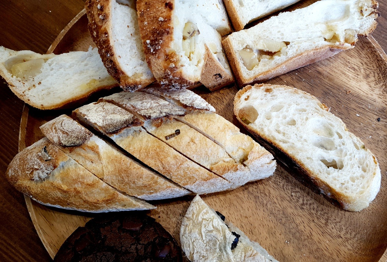 For Four Bread: food & drinks