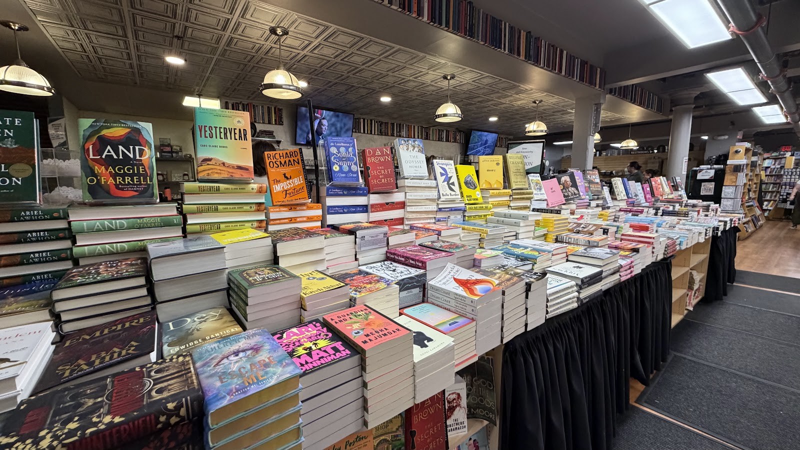 Trident Booksellers & Cafe: the place