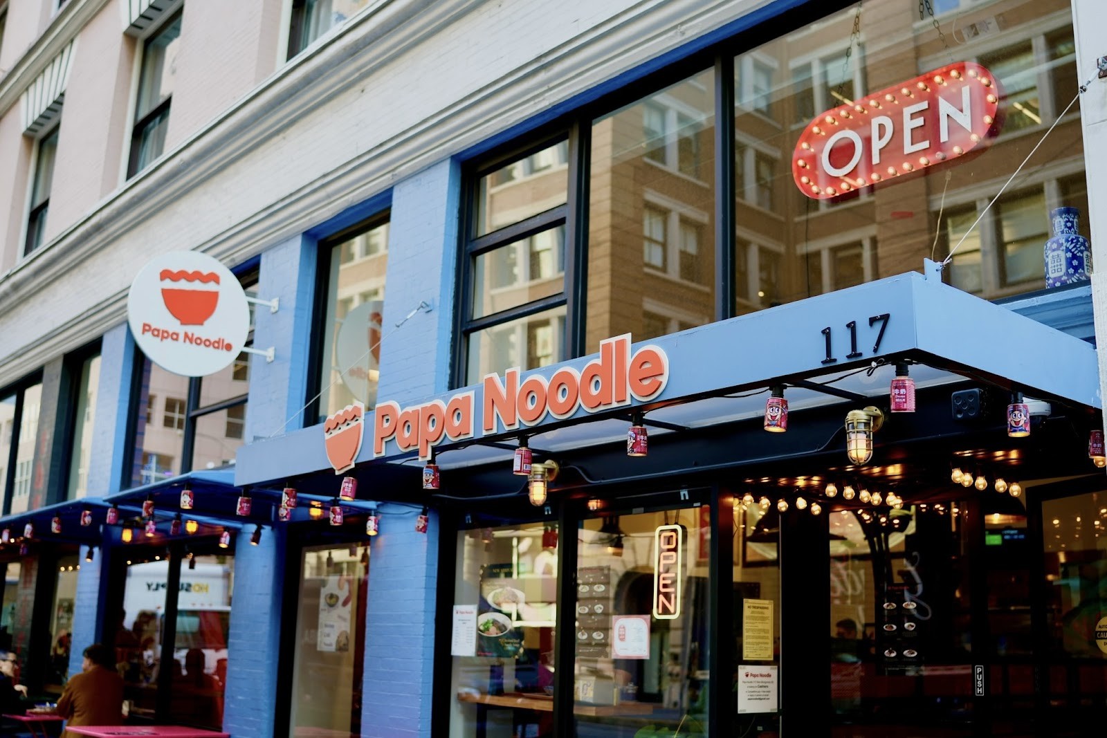 Papa Noodle: the place