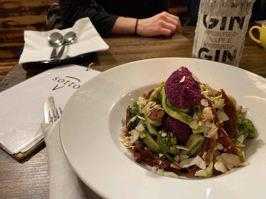 Sotto: food & drinks
