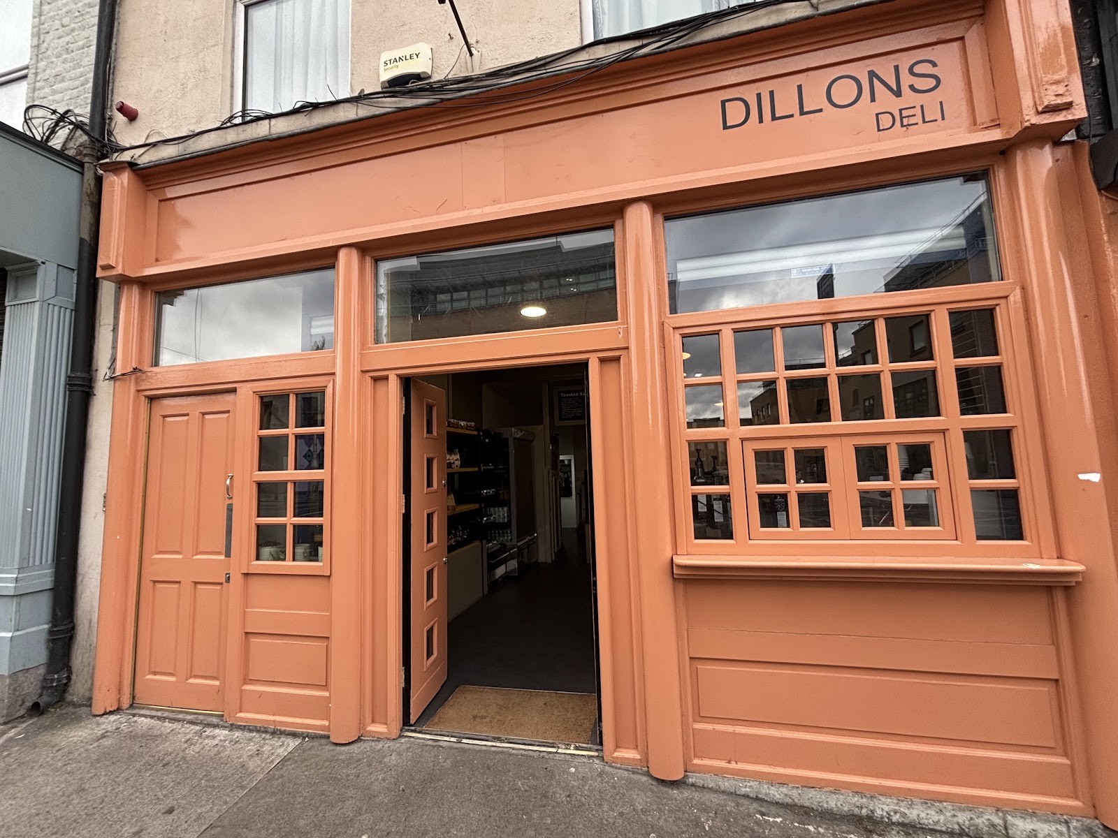 Dillons Deli: the place