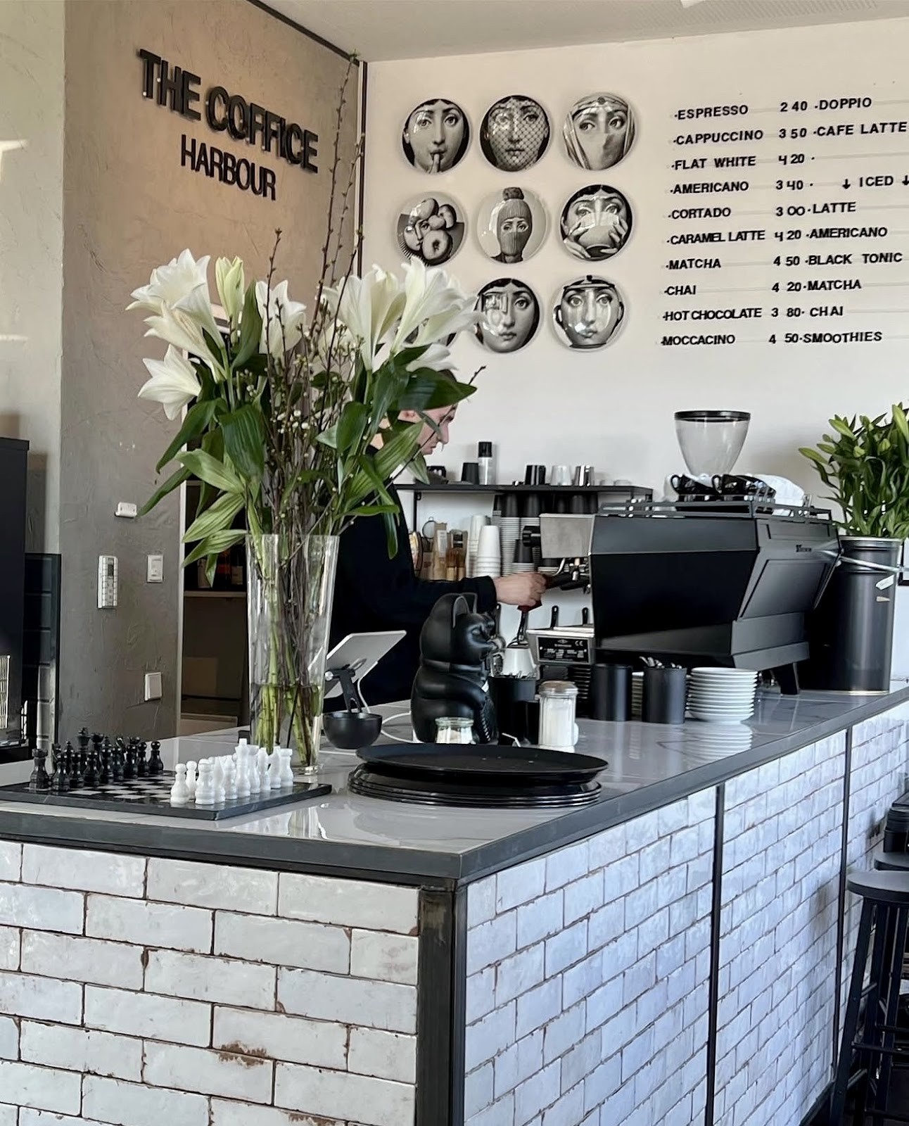 THE COFFICE HARBOUR: the place