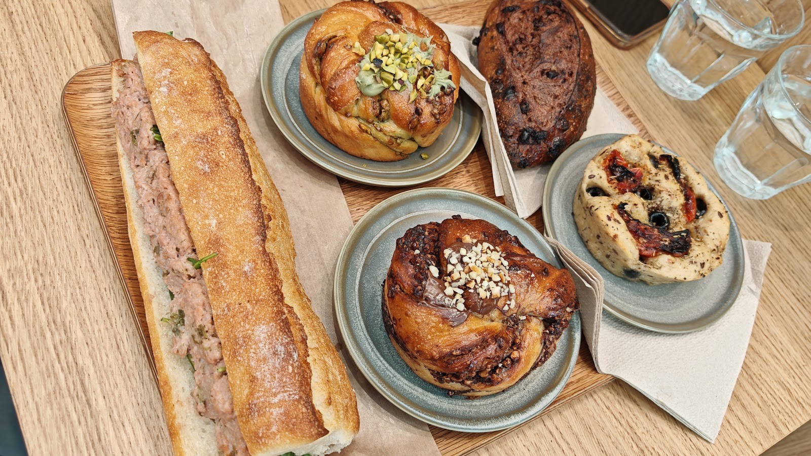 Land&Monkeys Beaubourg: food & drinks