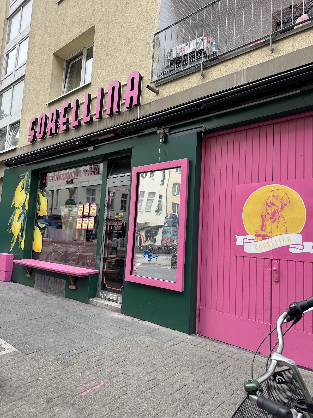 SORELLINA di Nuvola Napoli (Belgisches Viertel): the place