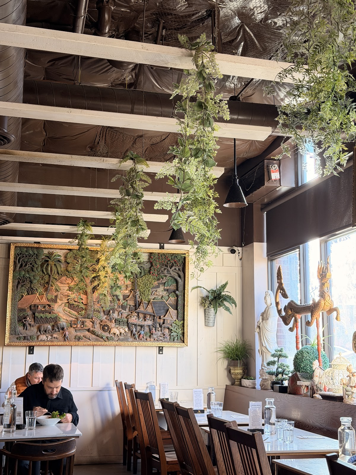 Araya's Place: the place