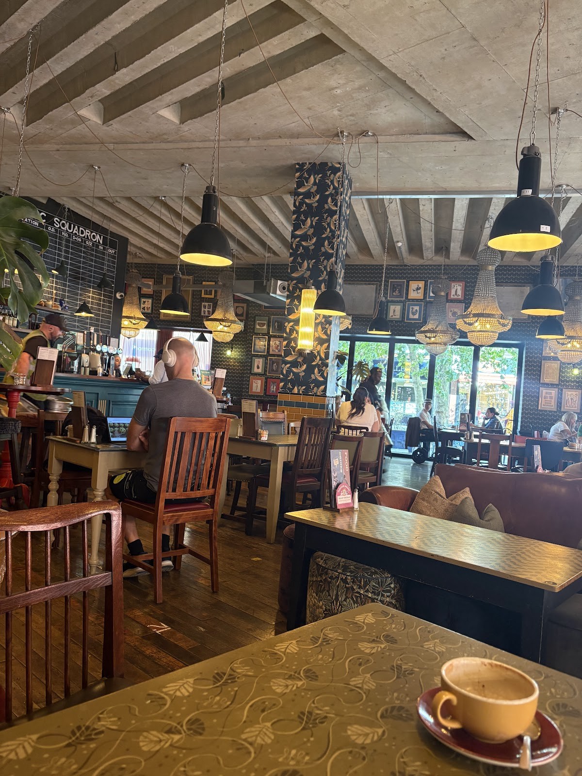 Morello Lounge: the place