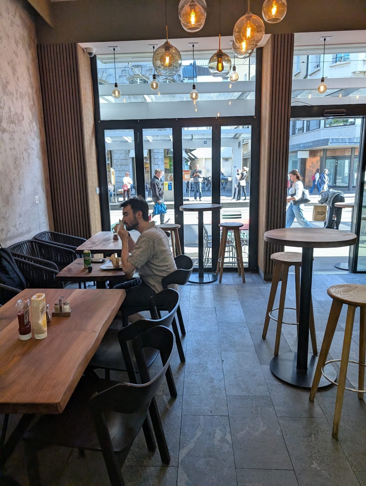 edy's kebab: the place