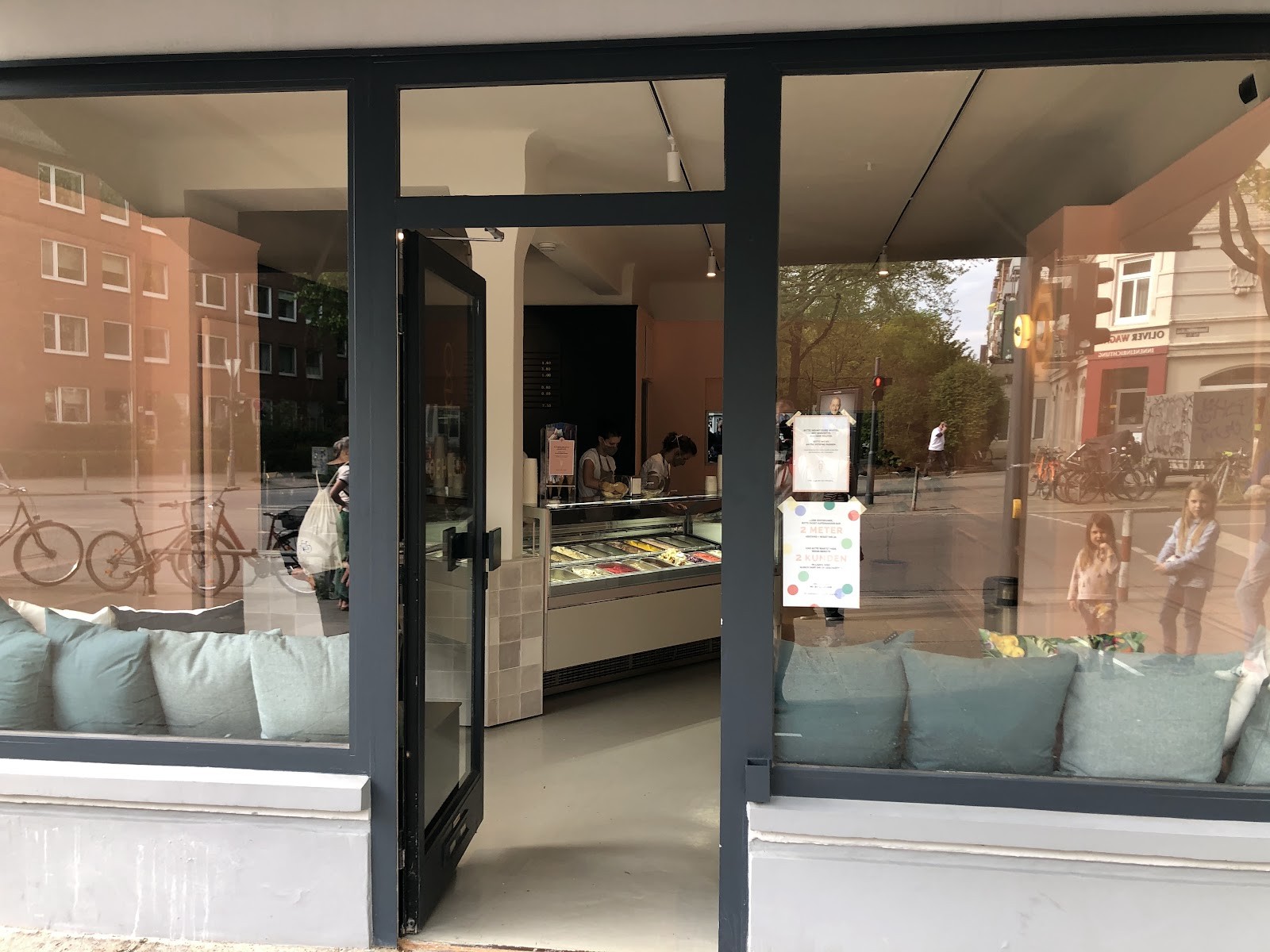 Oehlers Eispatisserie: the place