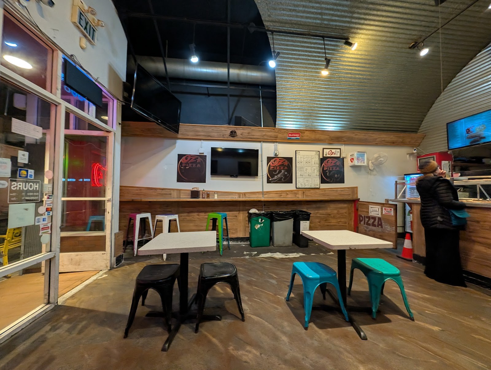 Oz Pizza - Pizza in the Castro District: the place