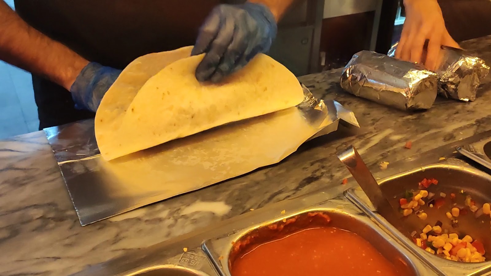 Tierra Burrito Bar: the place