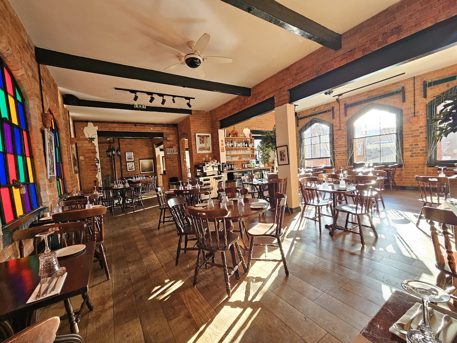 Pasta Di Piazza: the place