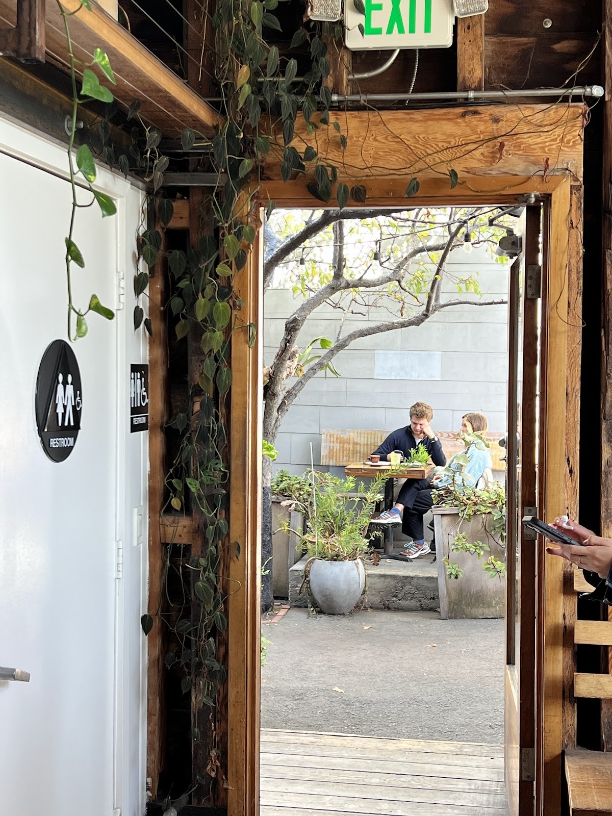 Stable Cafe: the place