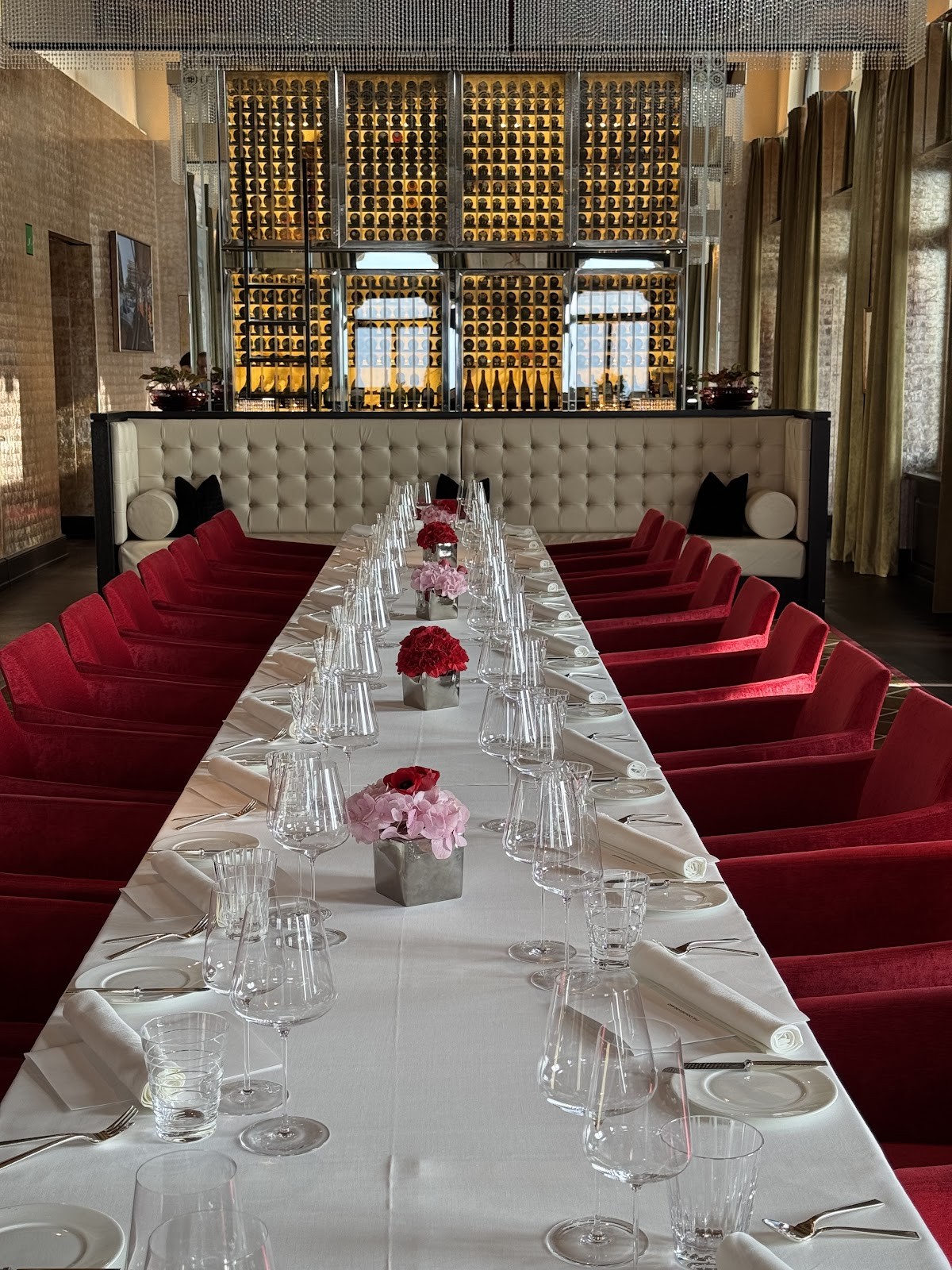 The Restaurant: the place