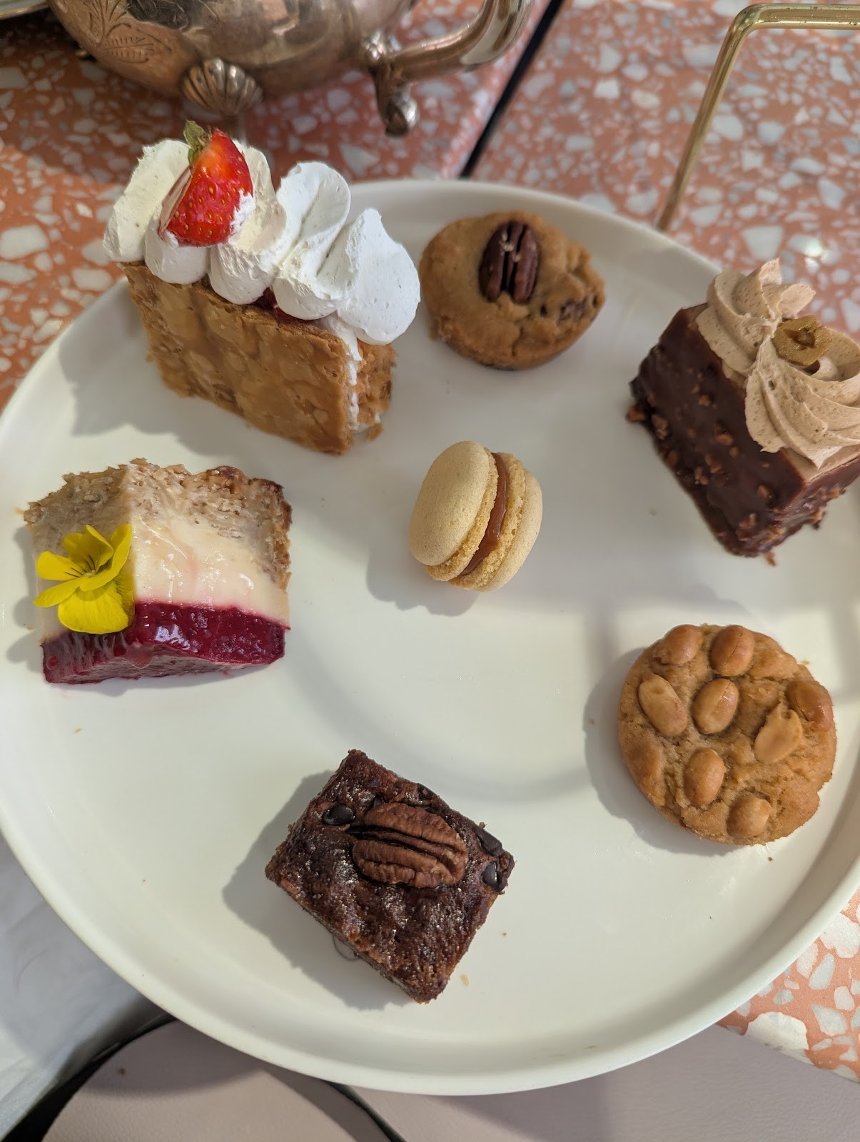 Jo and Nana Cakes: food & drinks