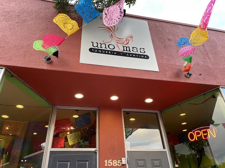 Uno Mas Taqueria y Cantina: the place