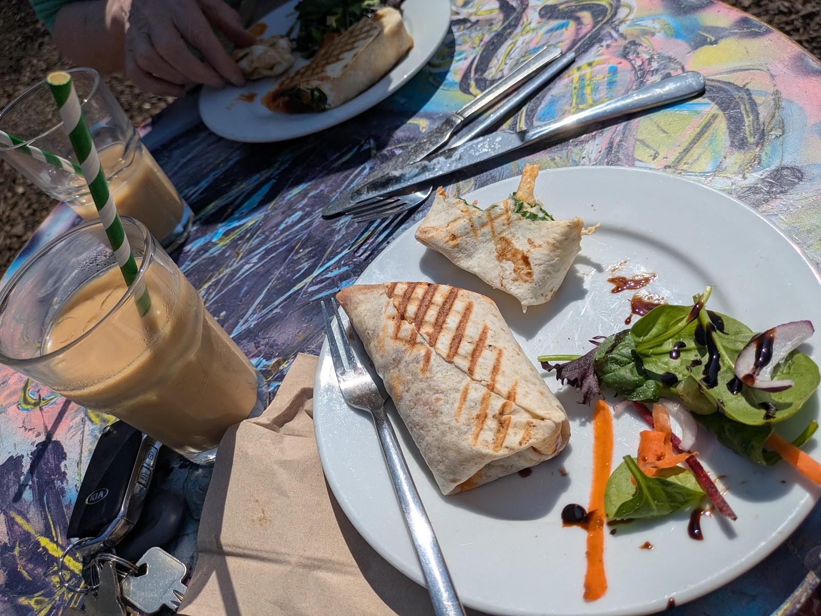 The Pavilion Café: food & drinks
