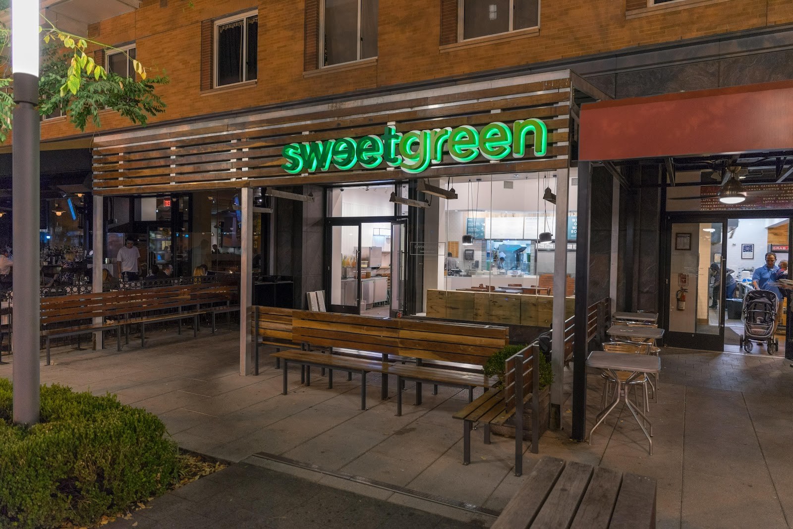 sweetgreen: the place