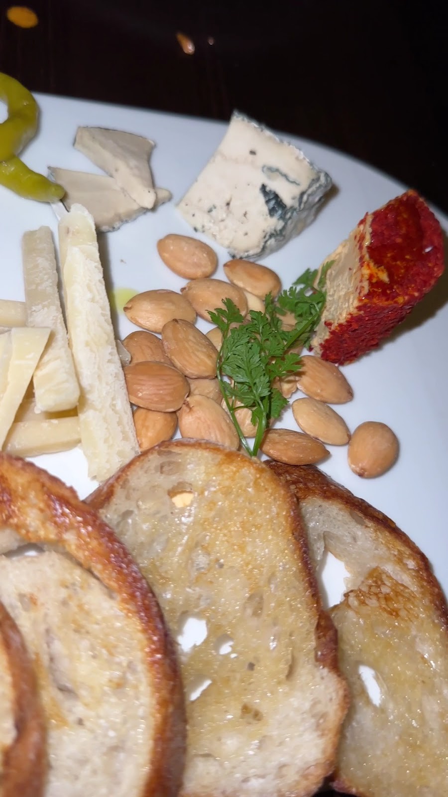 Le Basque French Vegan Restaurant: food & drinks