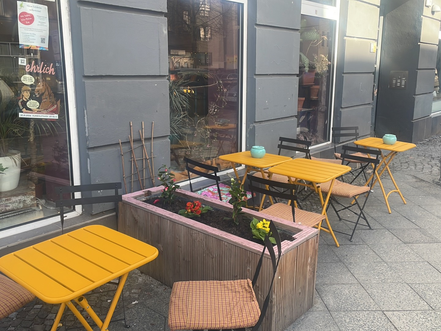 Cocoon: the place