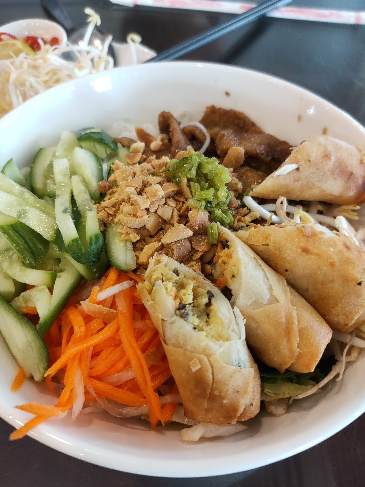 Simple Asian Vegetarian Cuisine: food & drinks