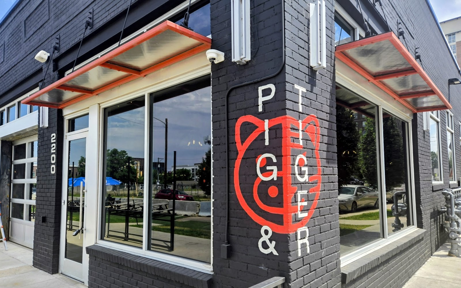 Pig and Tiger: the place