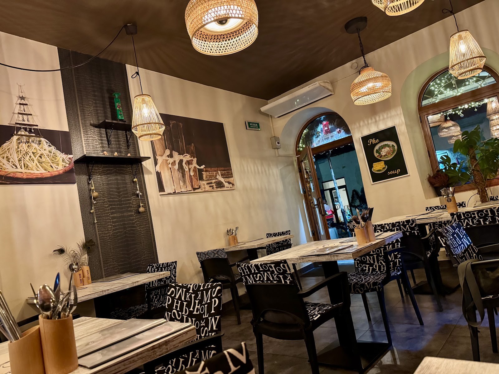 Yum Yum Viet Nam: the place