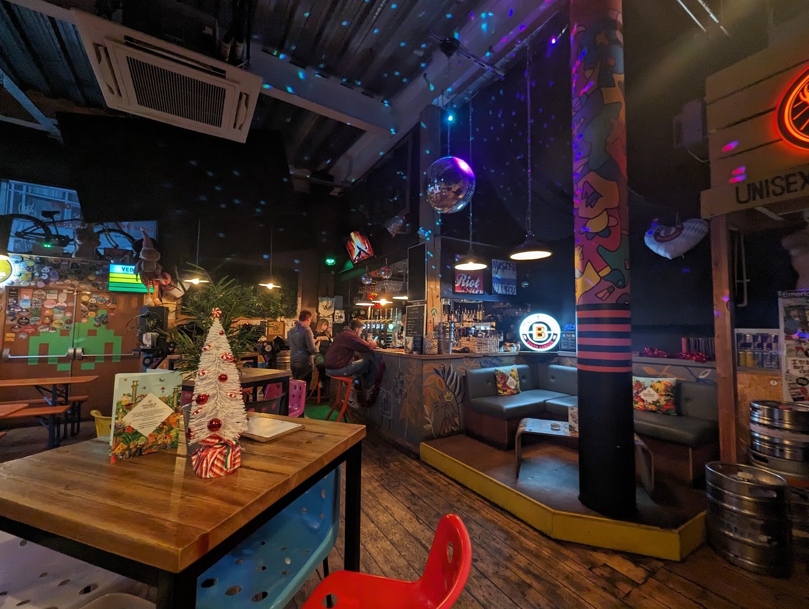 The 212 Cafe & Bar: the place