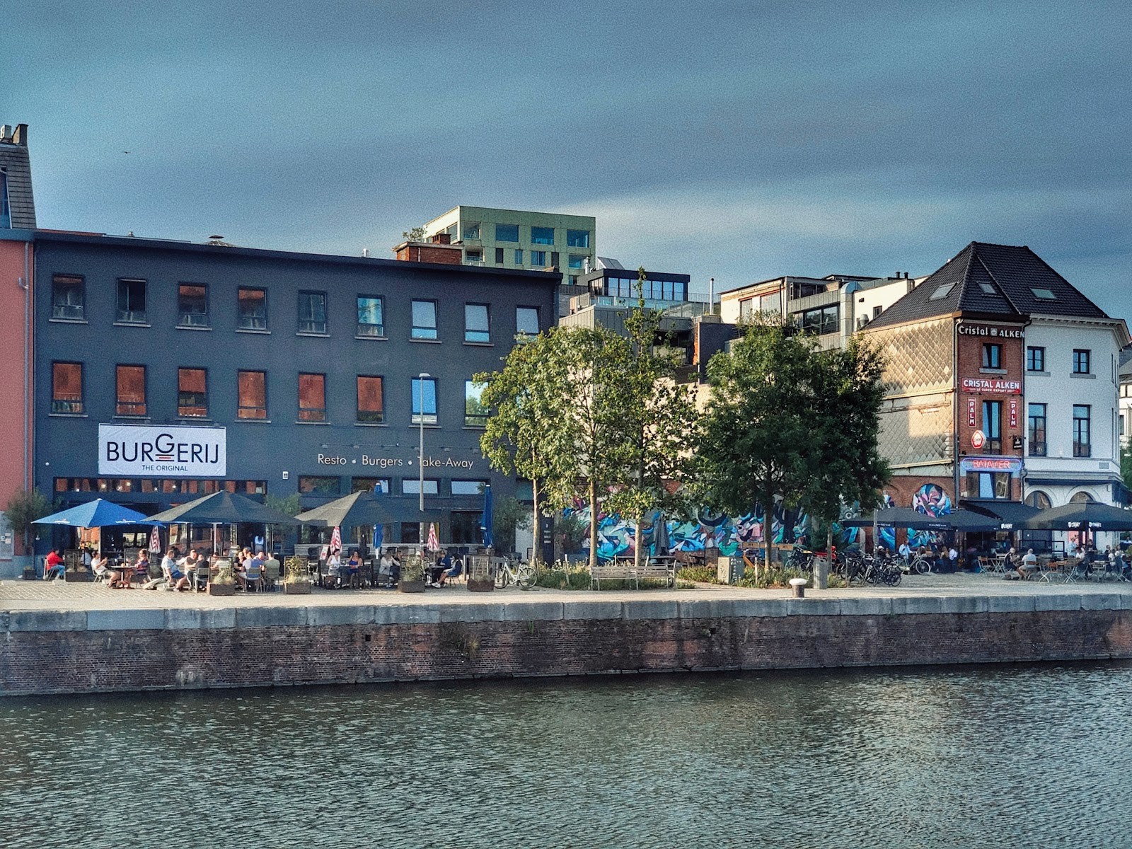 De Burgerij: the place
