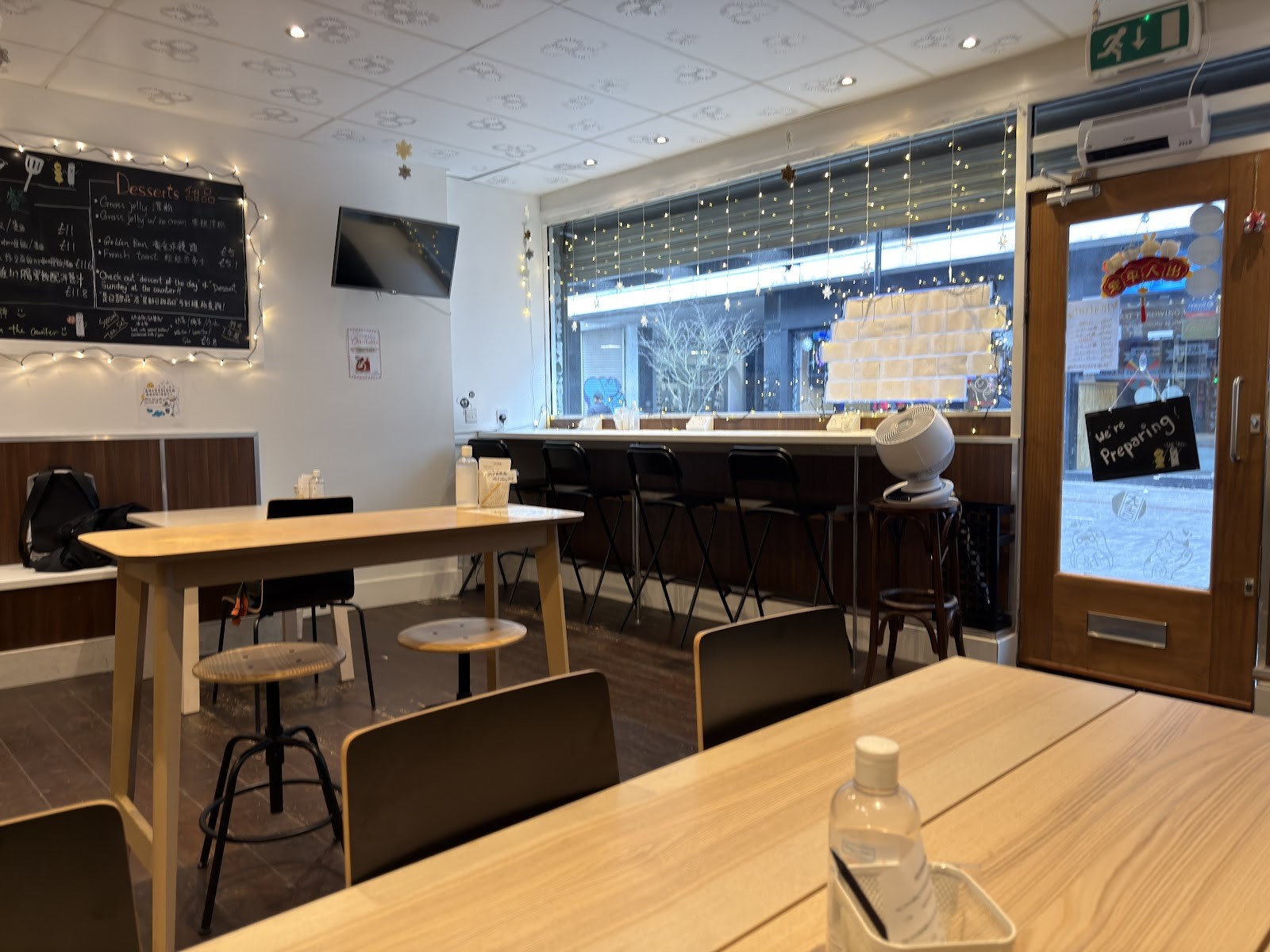 Pop Up Wok HQ 爆大鑊: the place