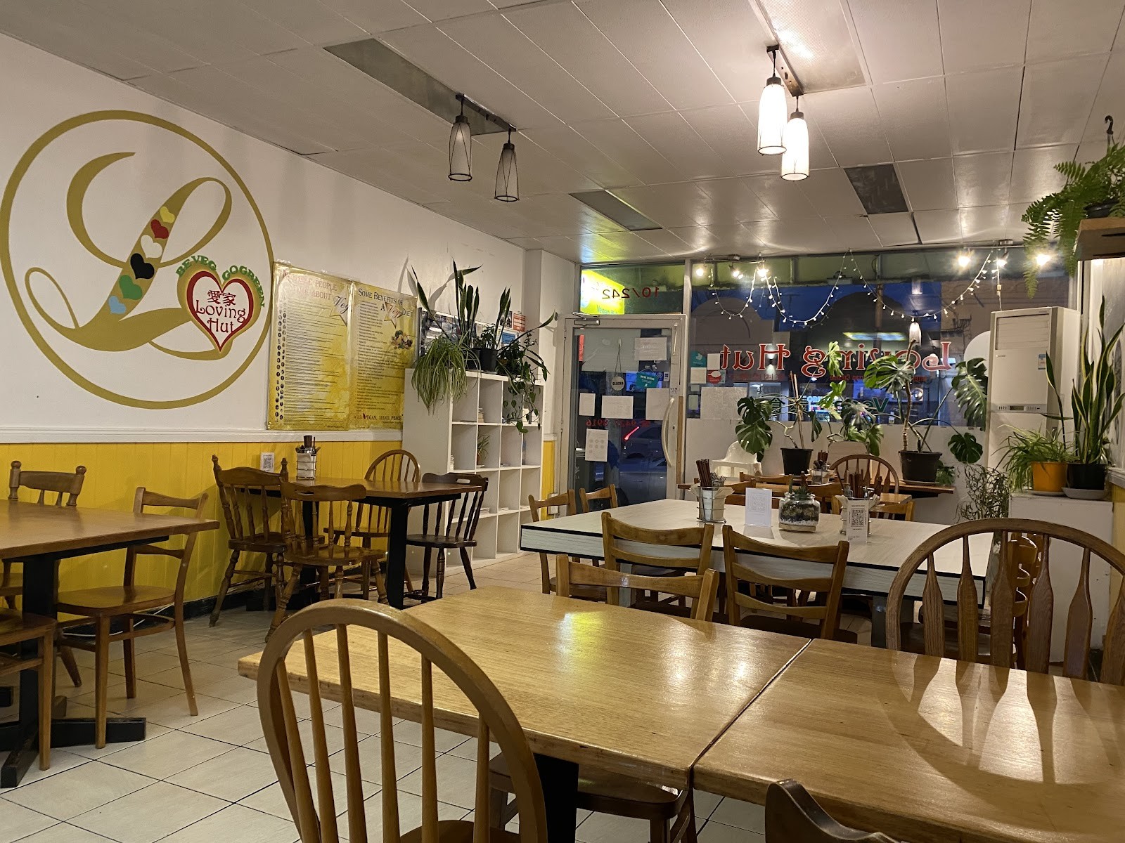 Loving Hut Richmond: the place