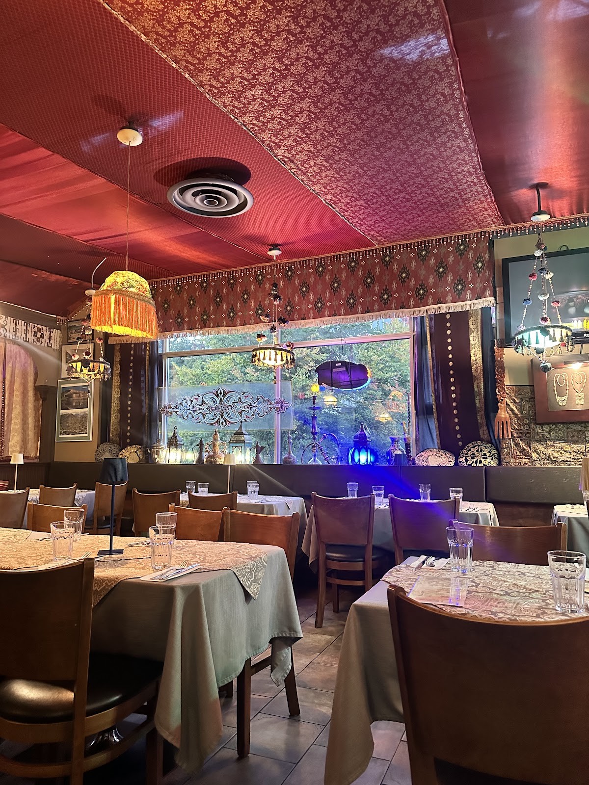 Afghan Horsemen Restaurant: the place