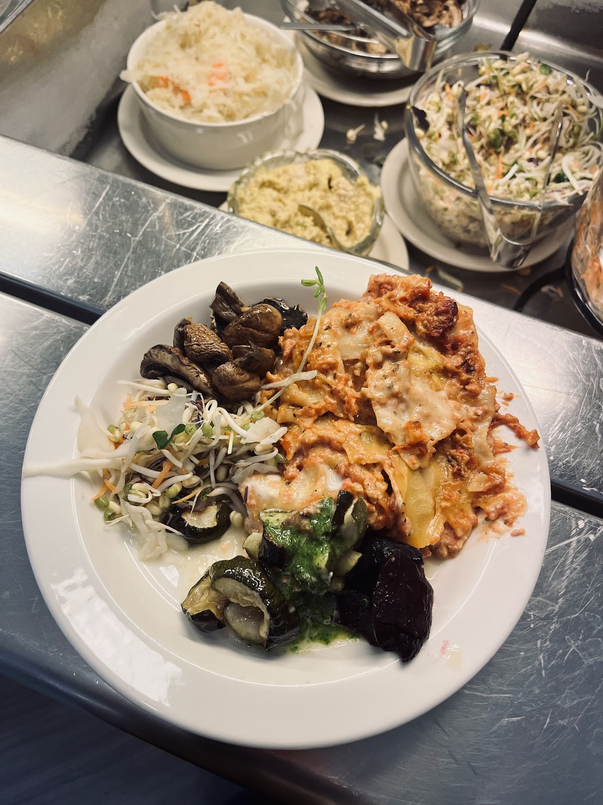 Rauhankahvila Fredrika: food & drinks
