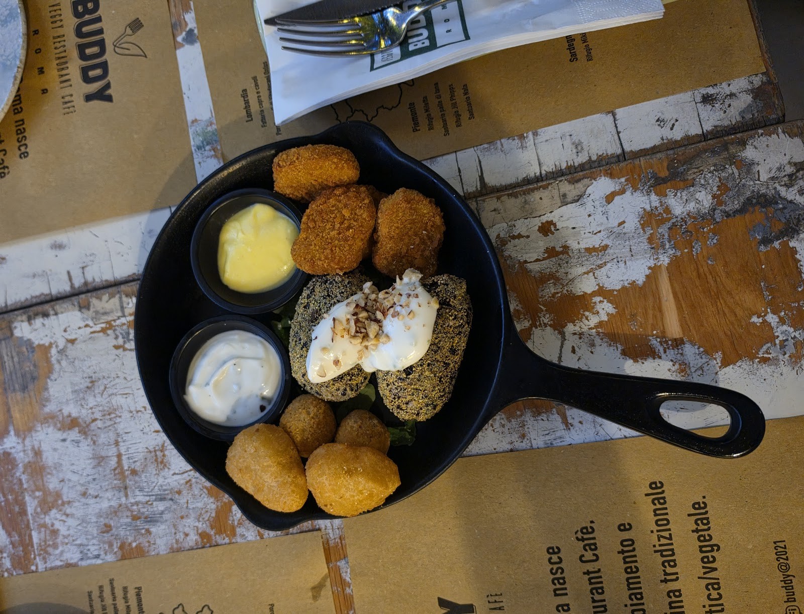 Buddy Veggy Restaurant Cafè: food & drinks