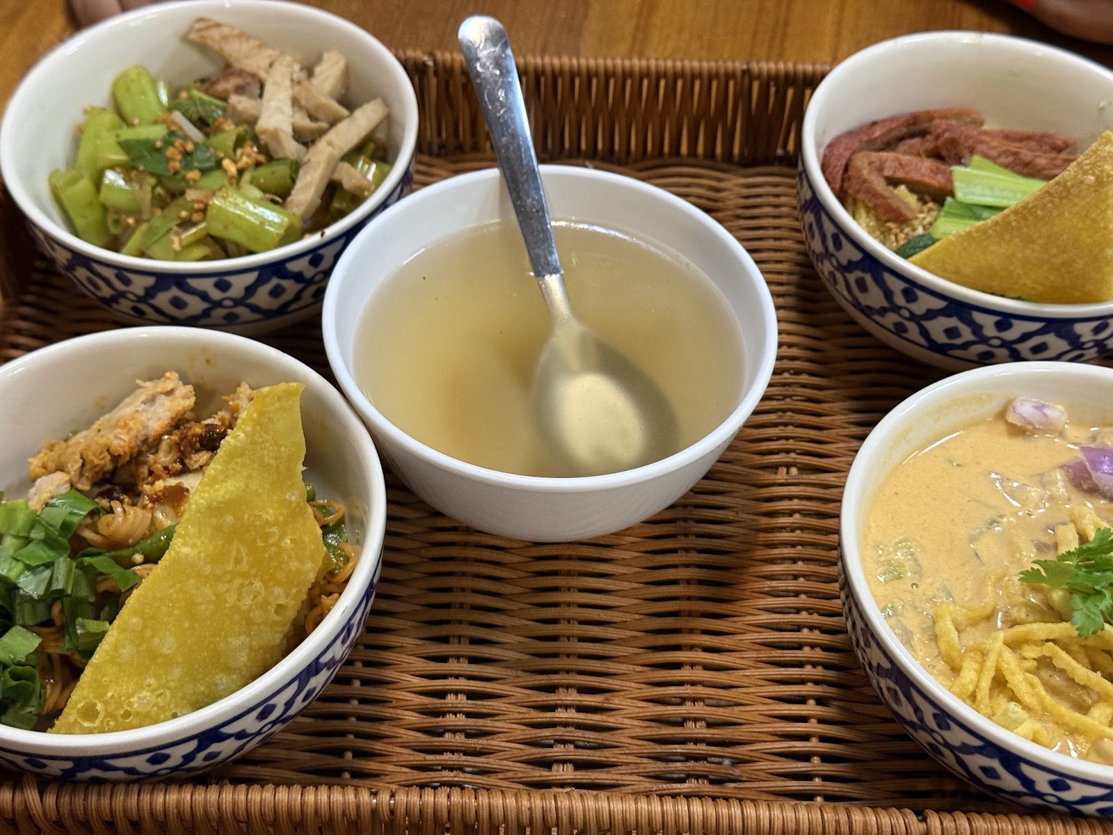 Kaek Kao Kua: food & drinks