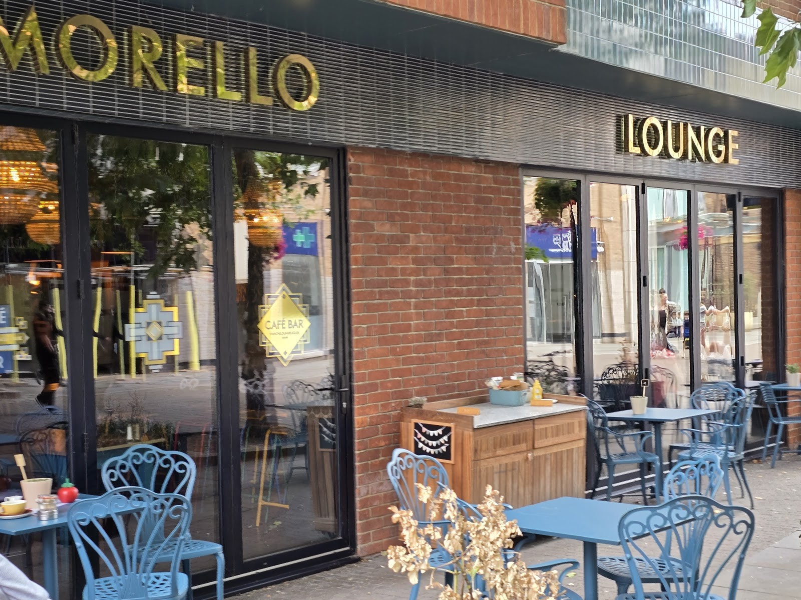 Morello Lounge: the place