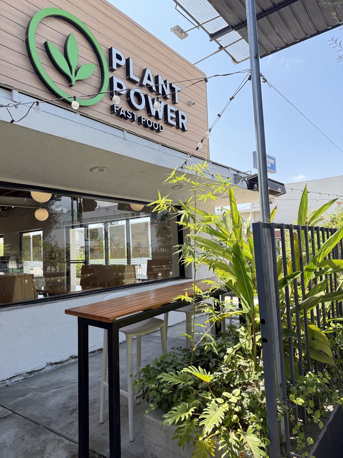 Plant Power Fast Food: the place