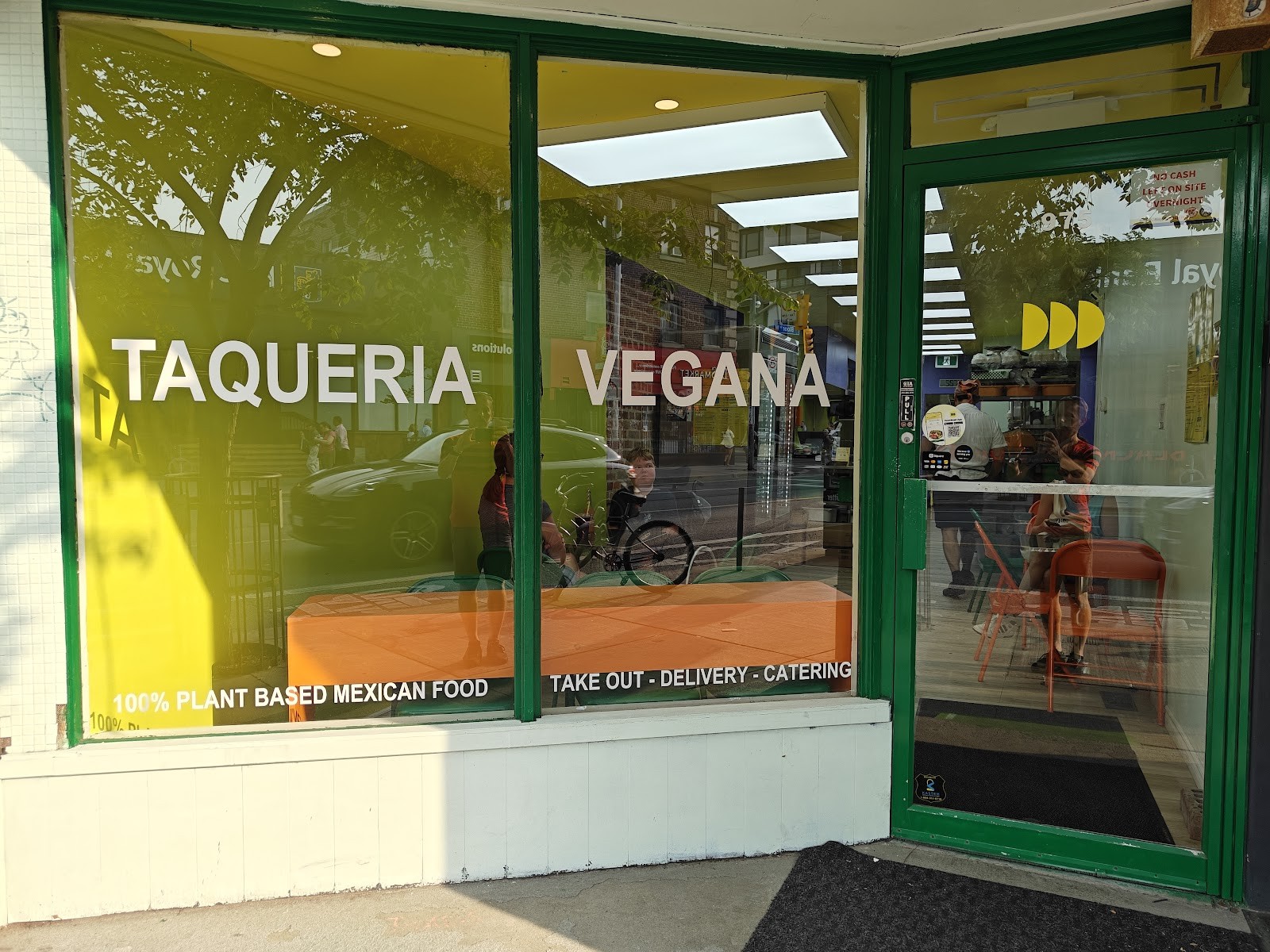 Taqueria Vegana: the place