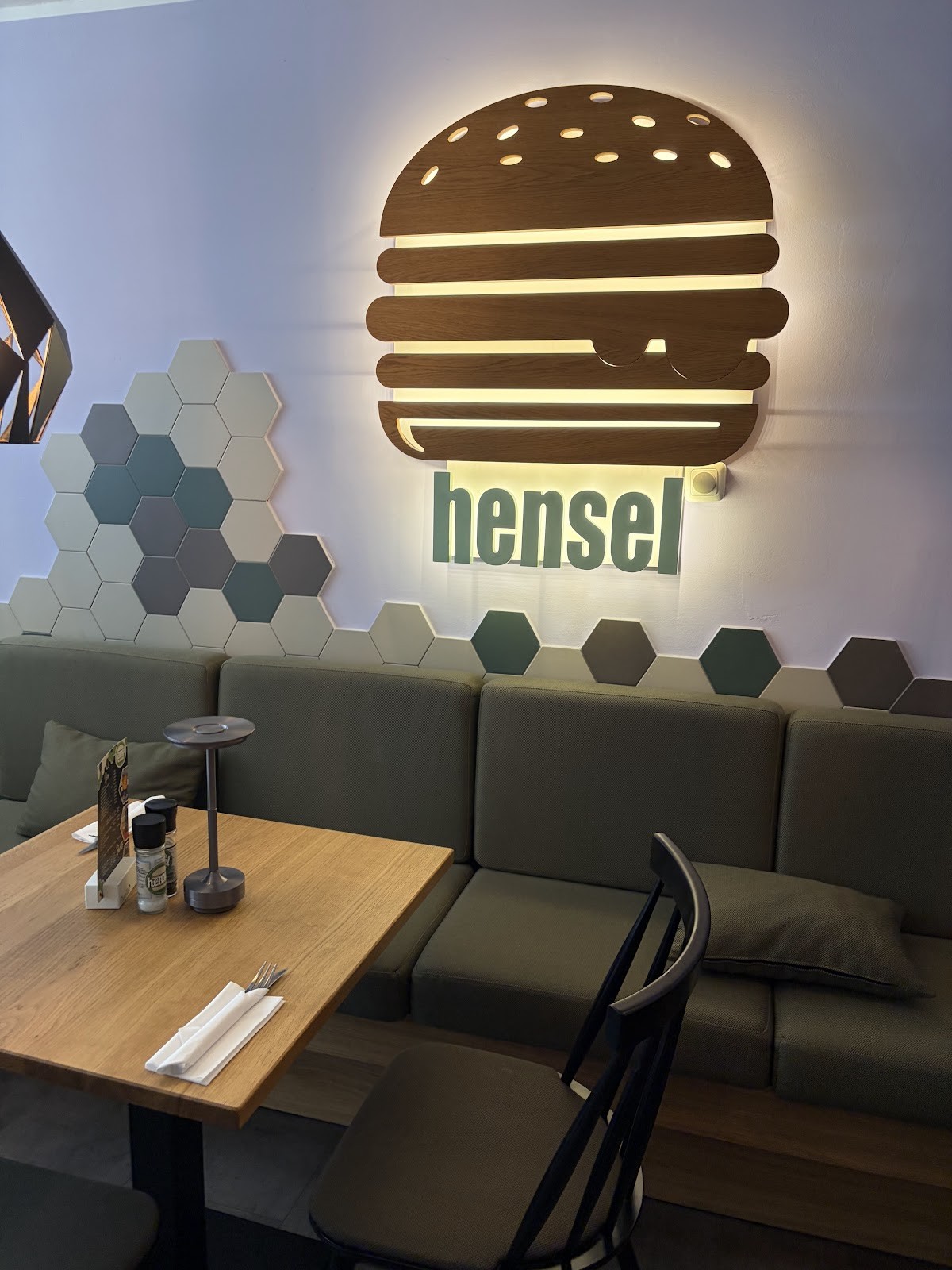 Hensel Burger: the place