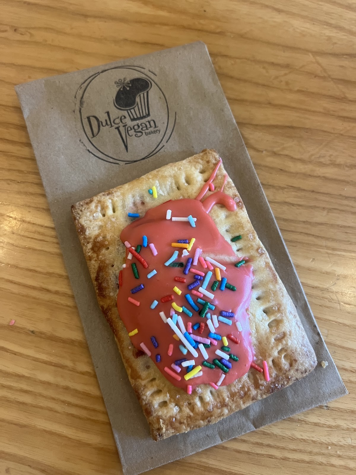 Dulce Vegan Bakery & Cafe: food & drinks