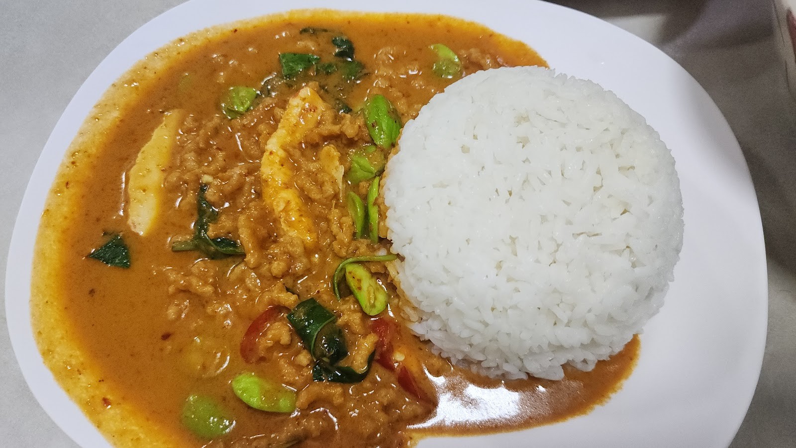 Ruyi vegetarian: food & drinks