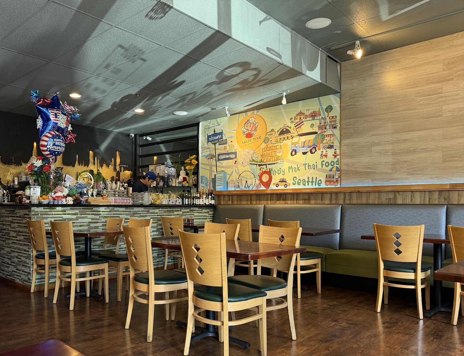 Aroy Mak Thai Food: the place