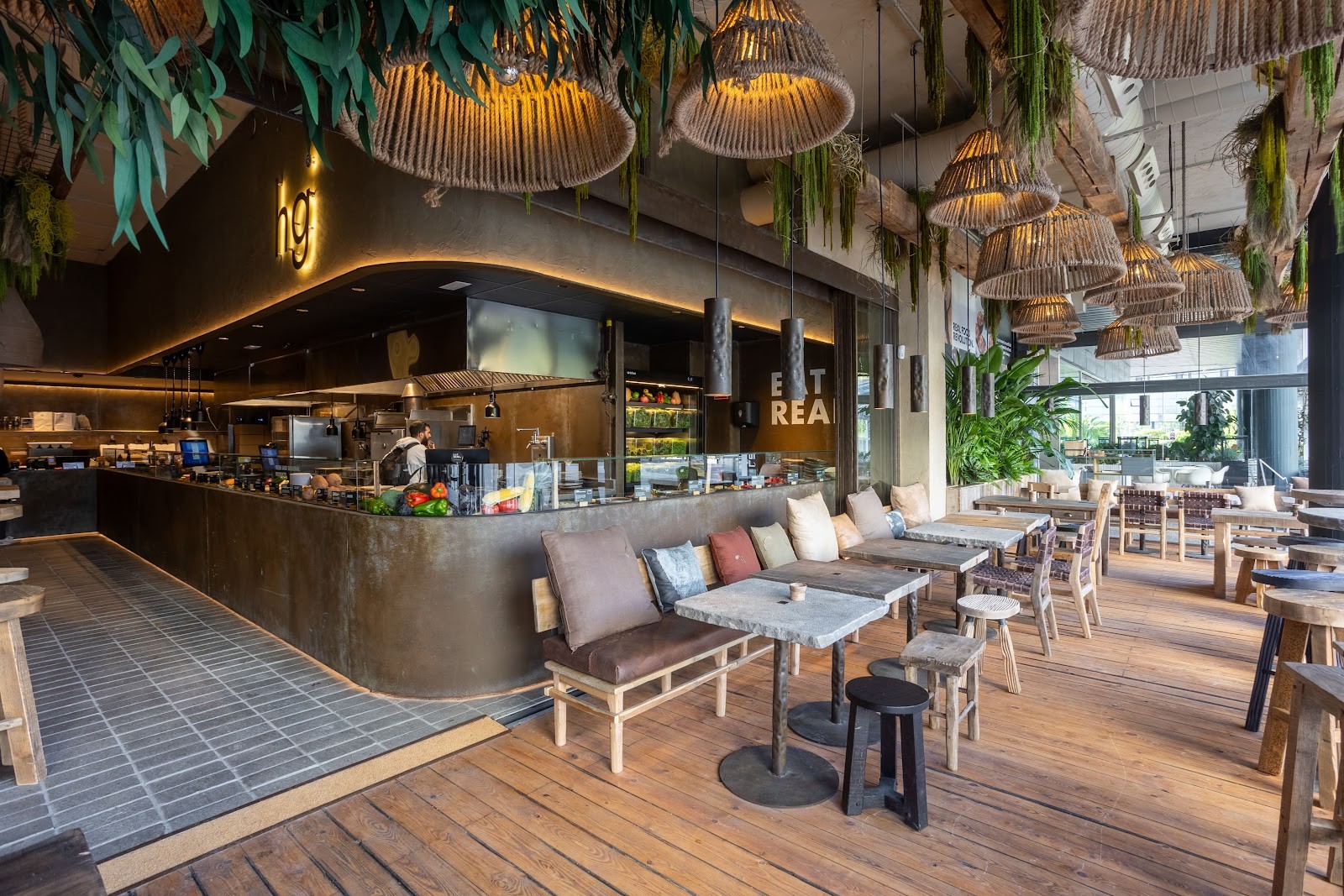 Honest Greens Castellana: the place