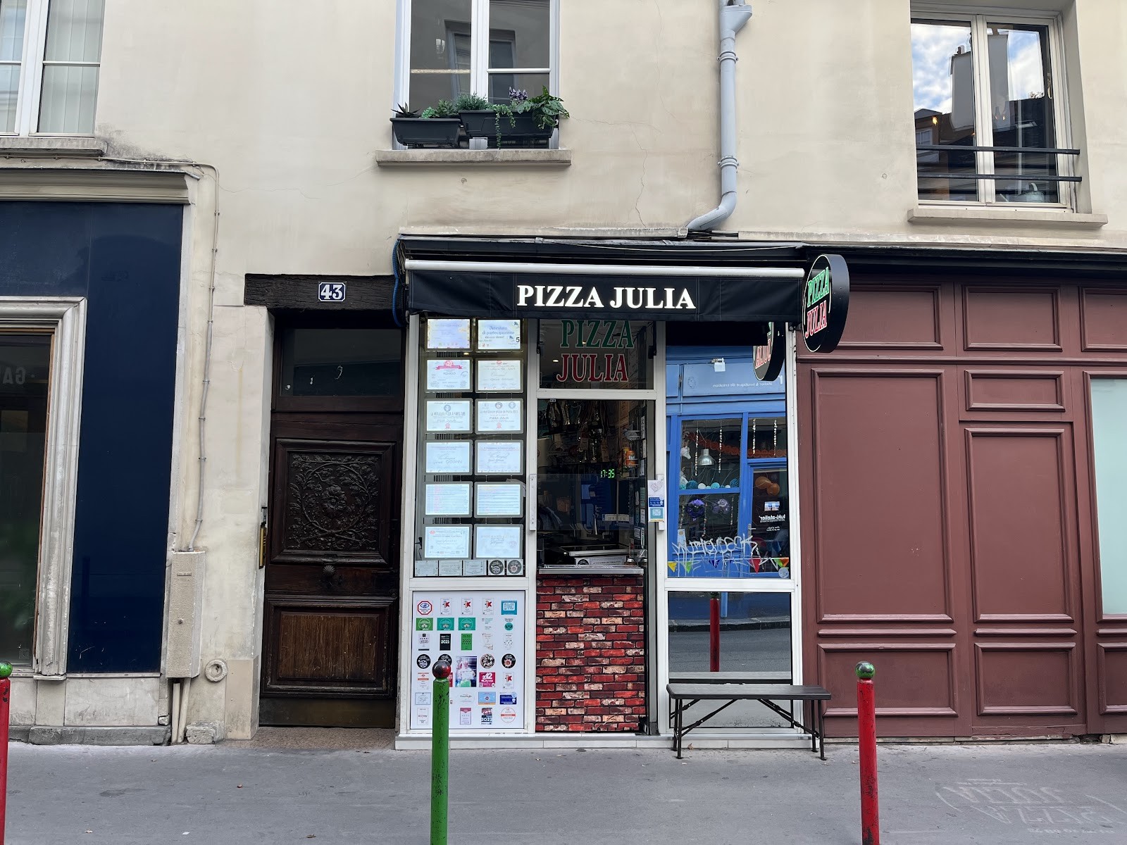 Pizza Julia: the place