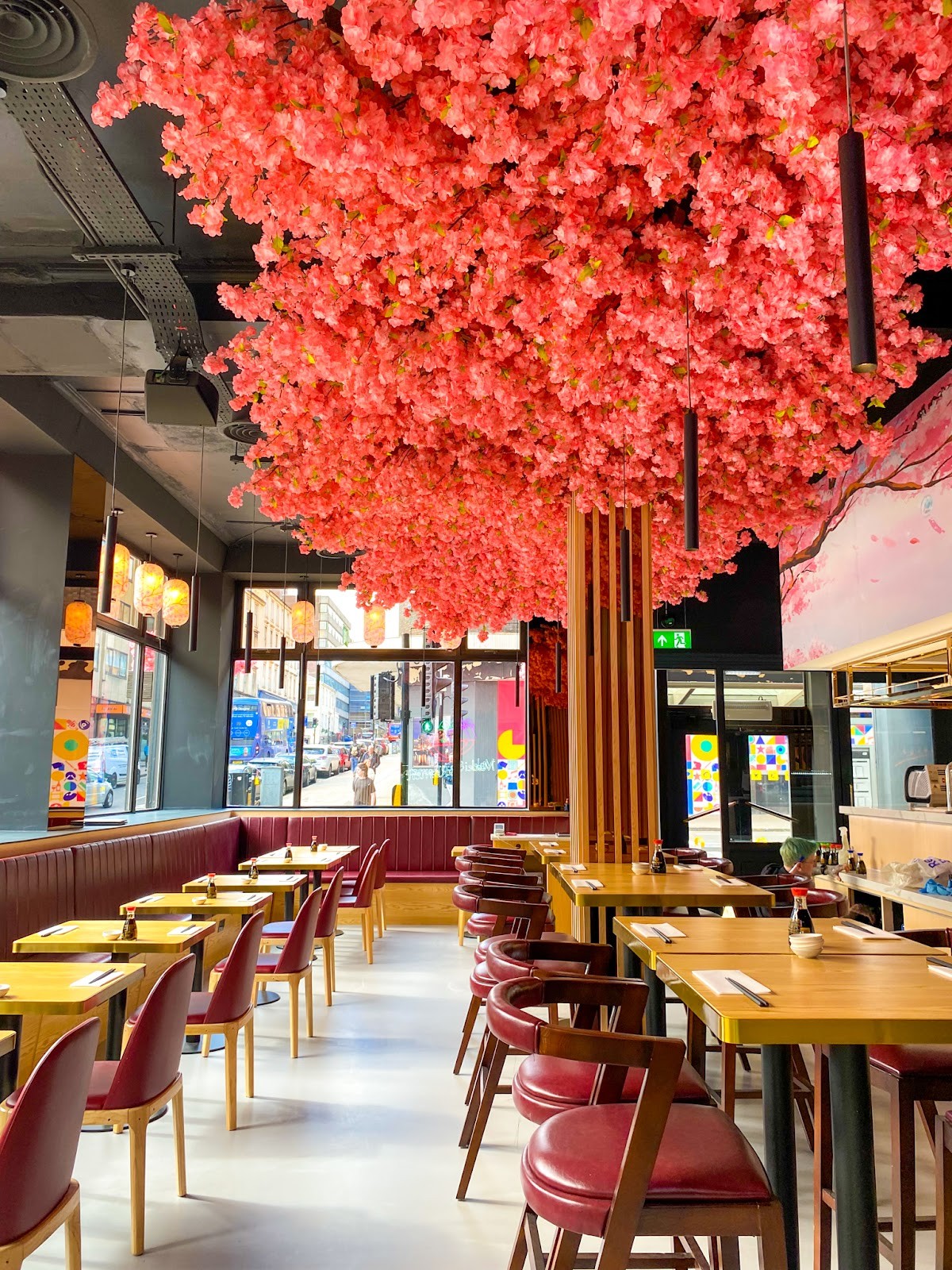 Maki & Ramen: the place