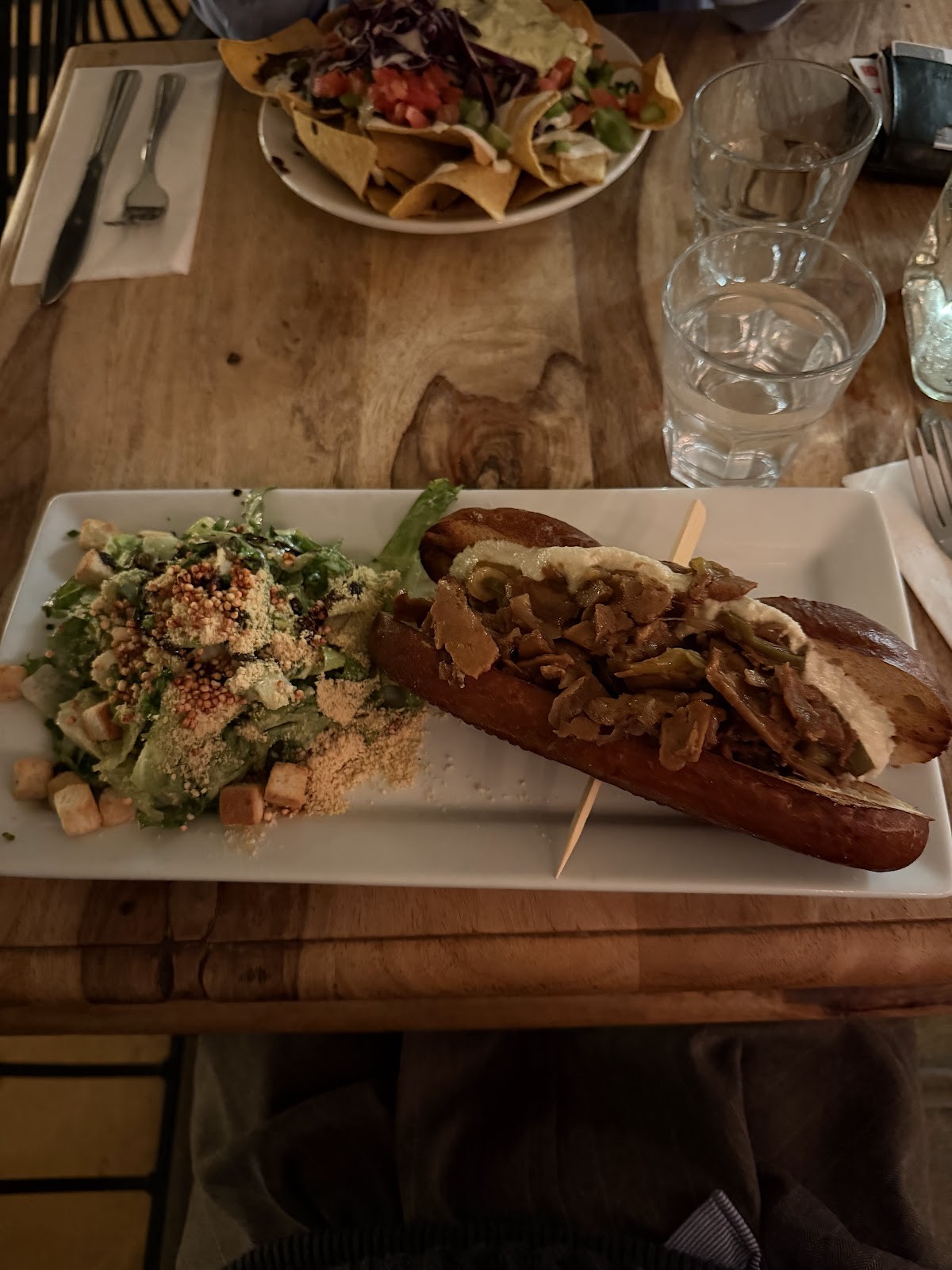 Lola Rosa Place-des-Arts: food & drinks