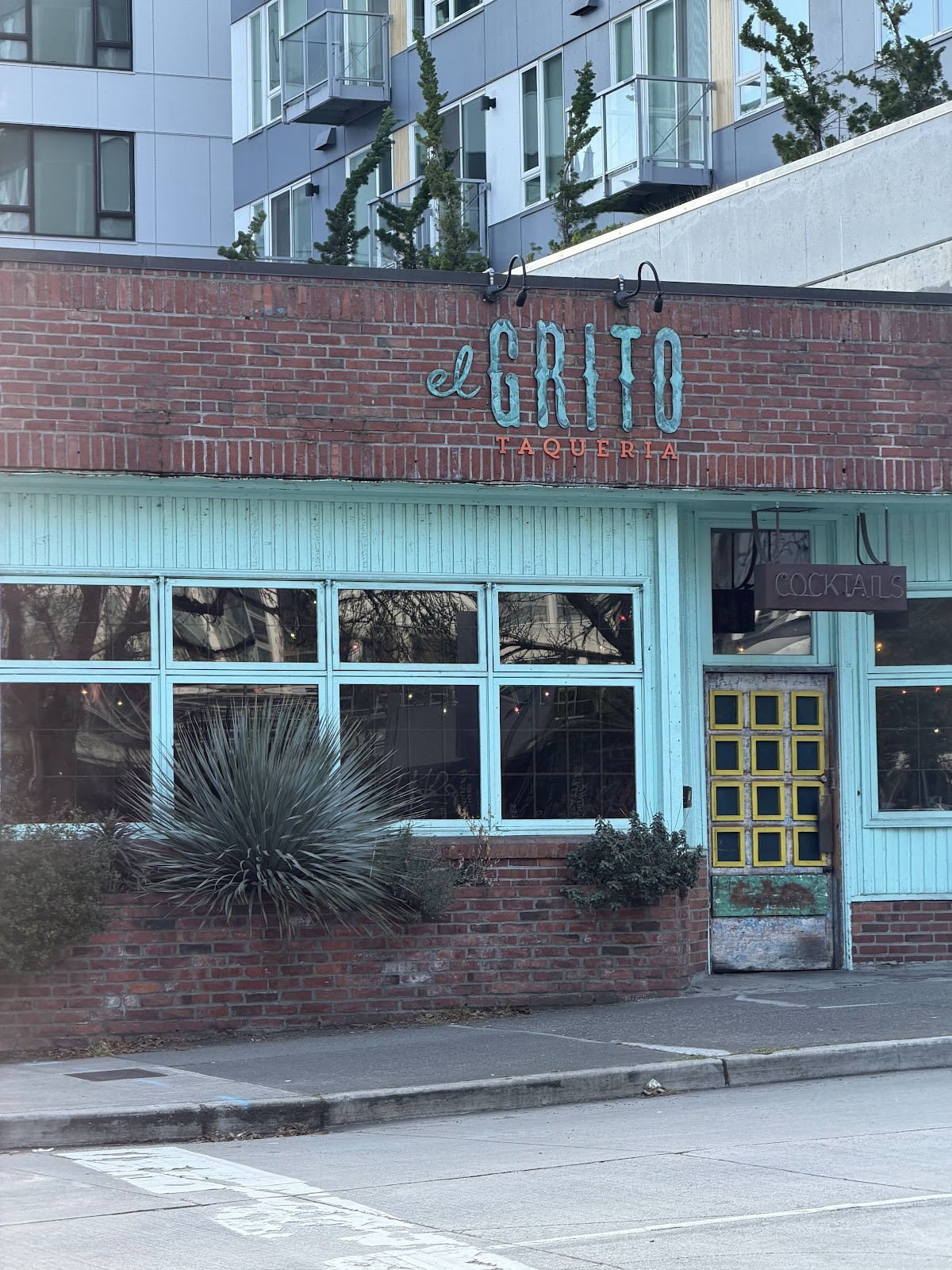 El Grito Taqueria: the place