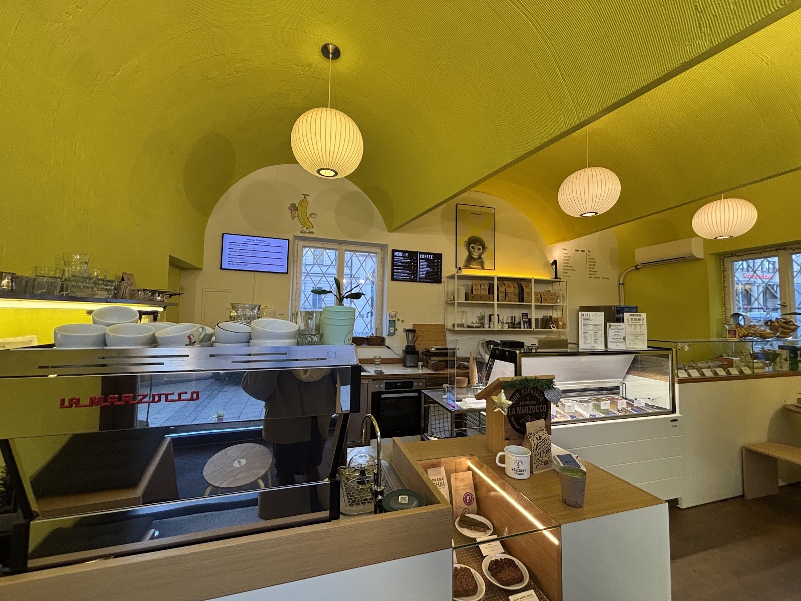 Keep Banana Coffee & Gelato: the place