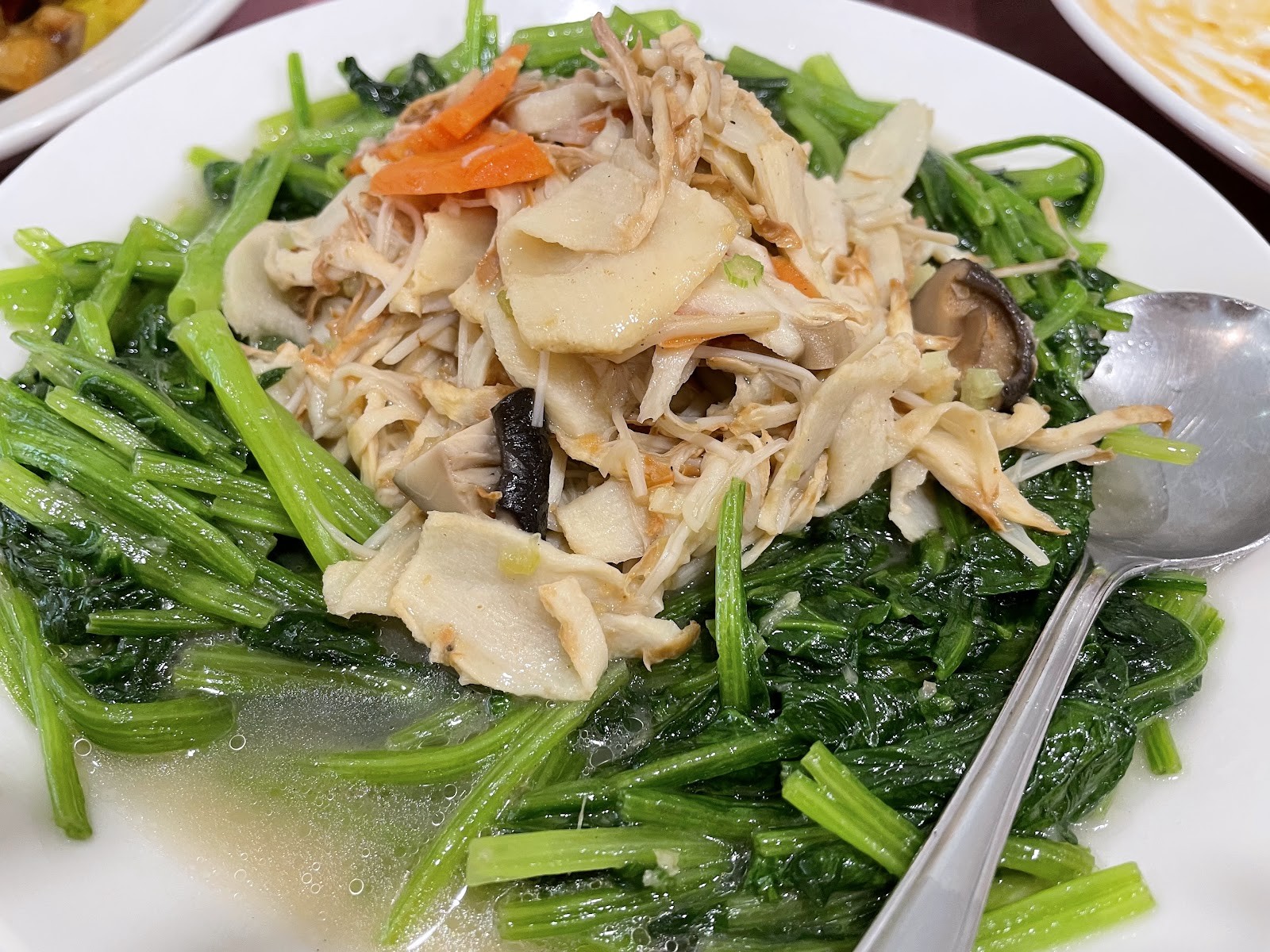 Kuan Shih Yin Su Shih: food & drinks